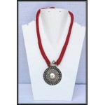 Red Thread Old Look Necklace 